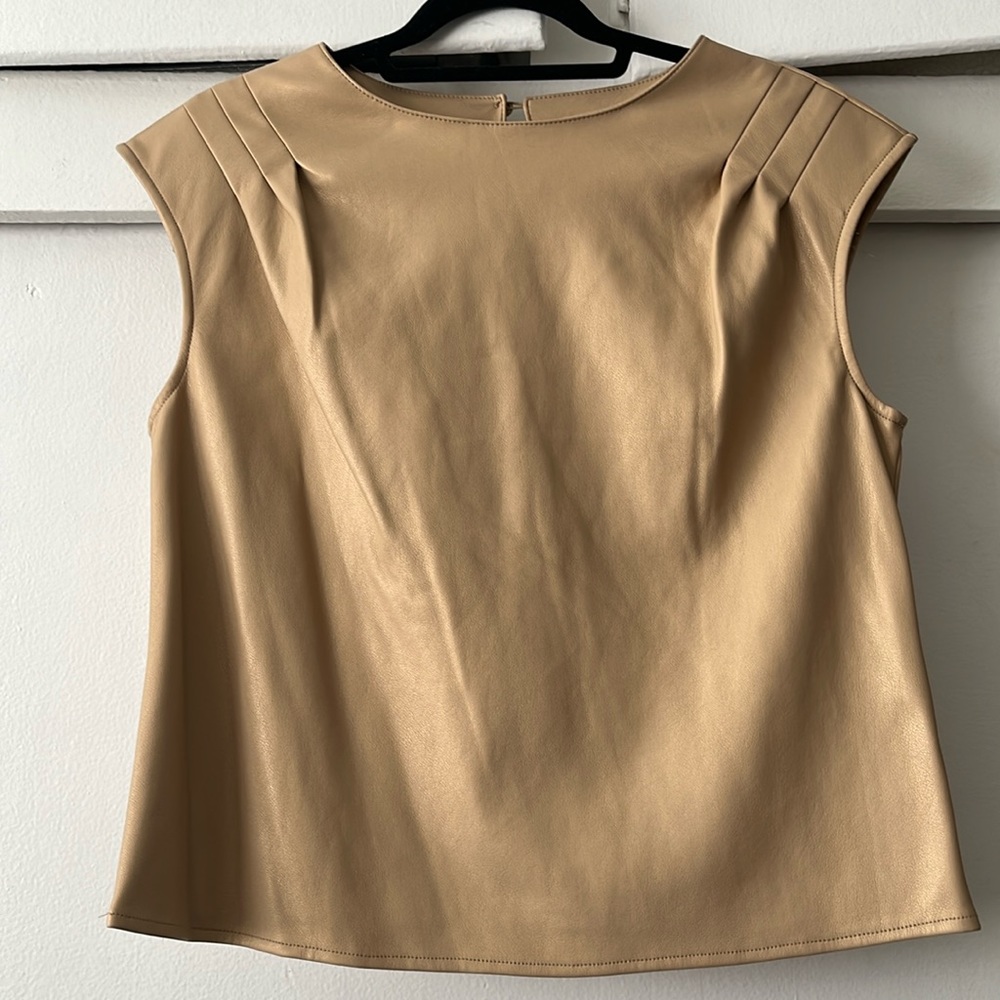 Marc New York tan pleather top size M